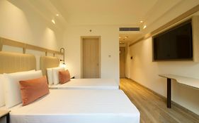 Lemon Tree Hotel, Delhi Airport